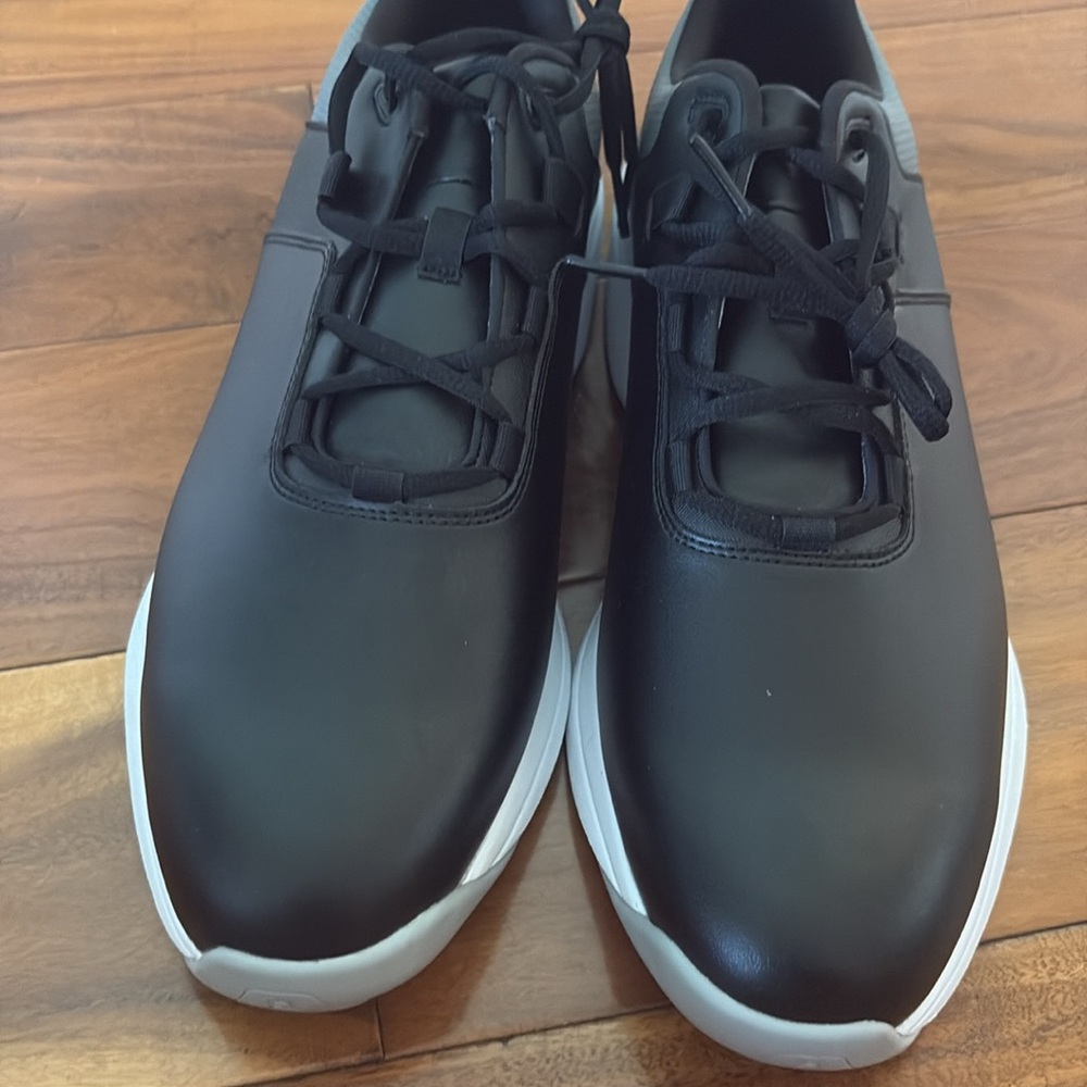 FootJoy Spikeless Golf Shoes - Picture 11 of 12